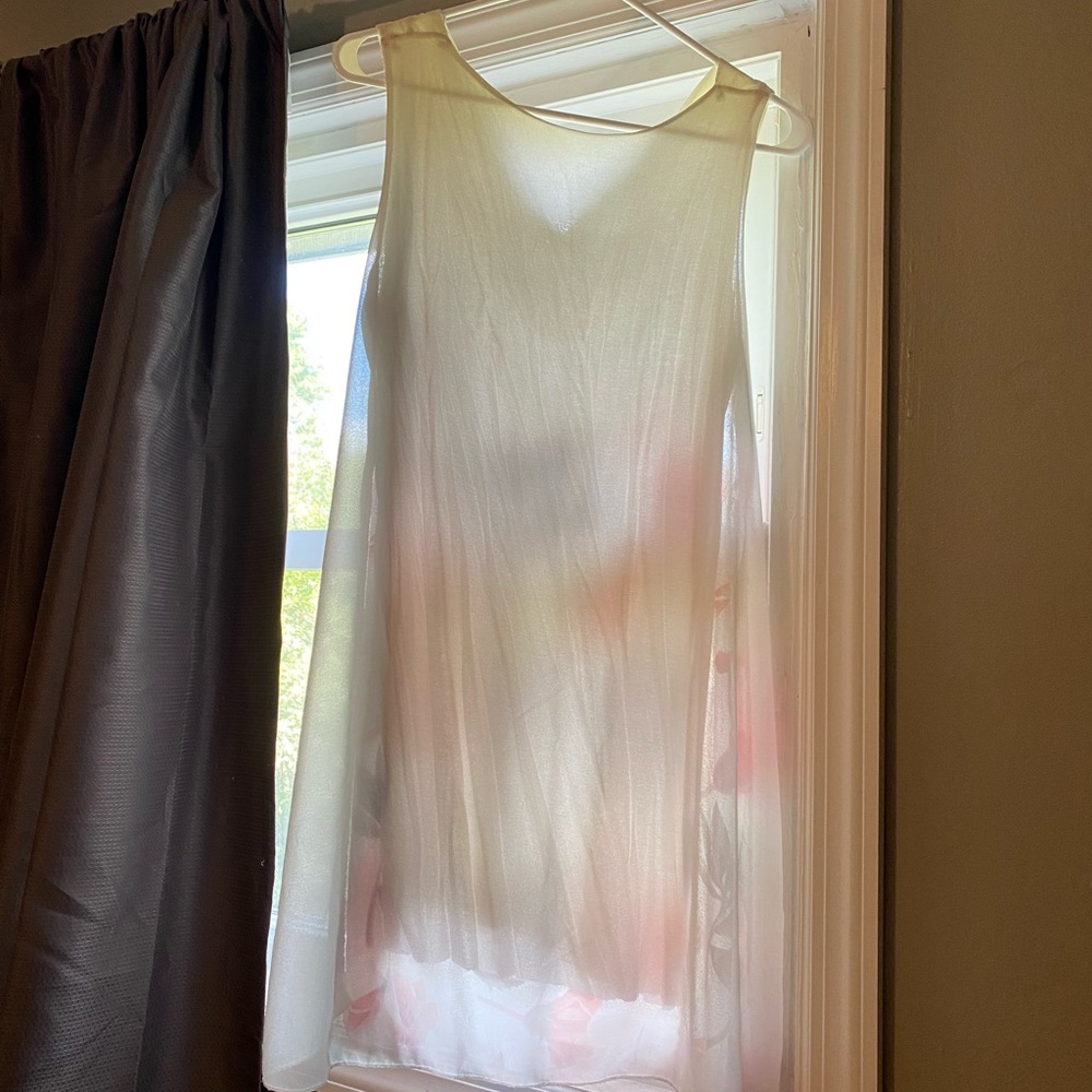 Dress - Picture 2 of 5